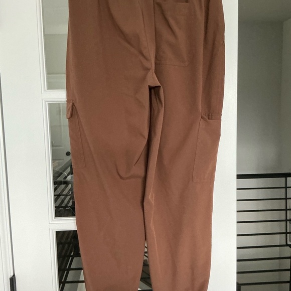 Old Navy Stretch Tech Joggers Pants Brown Taupe Size S - Picture 5 of 8
